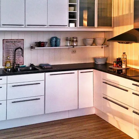 9 Person Holiday In Lyngdal Hébergement de vacances *